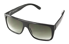 Svarta maskulina solglasögon i enkel design - Design nr. 909