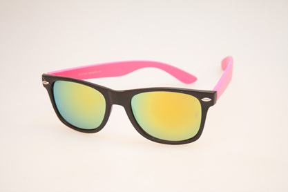 Solglasögon i svart och rosa - sunlooper.se - billede 2
