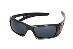 Svarta solglasögon till män i cool design - Design nr. 1138