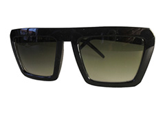 Svarta solglasögon i kantig design - Design nr. 840